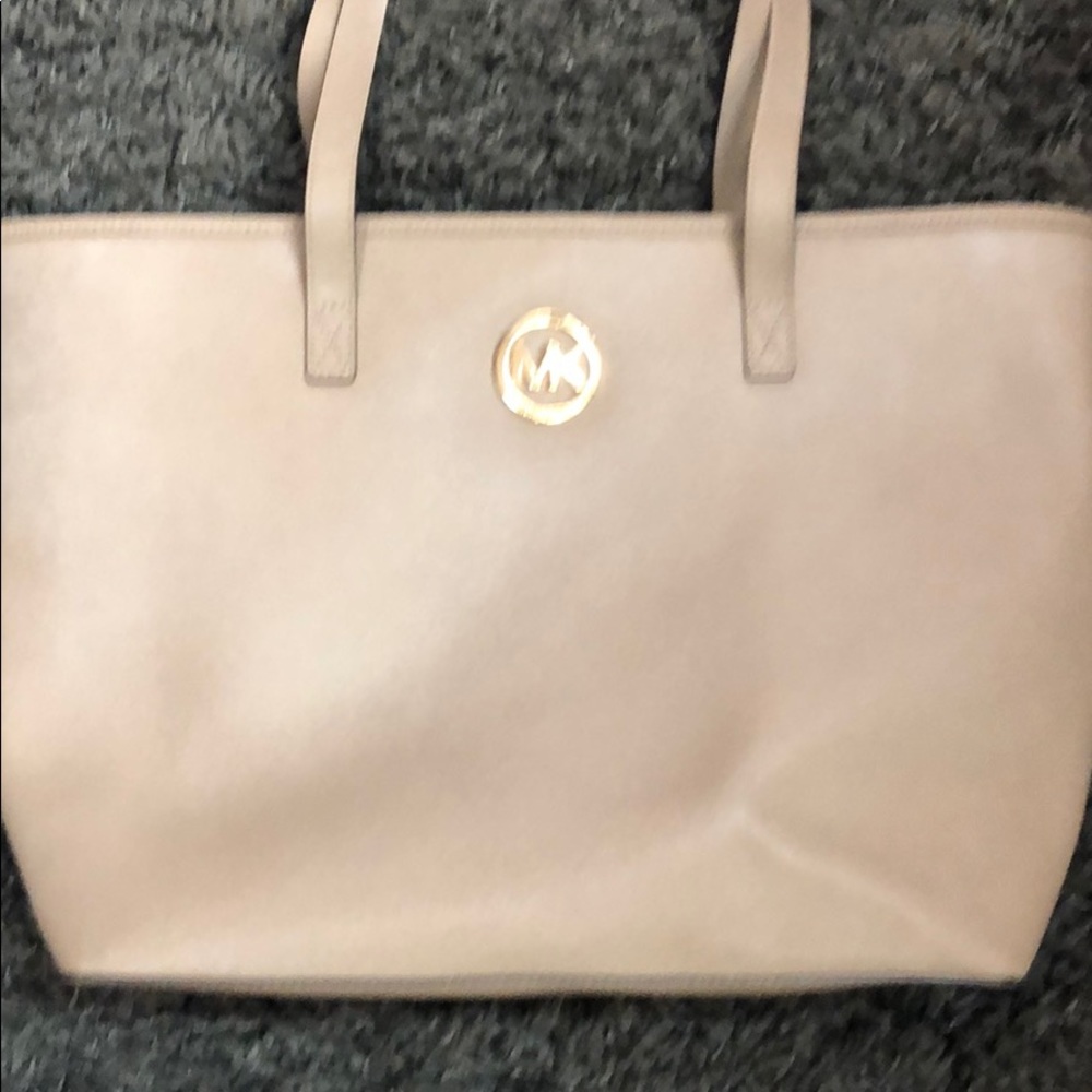 Handbag by Michael kors